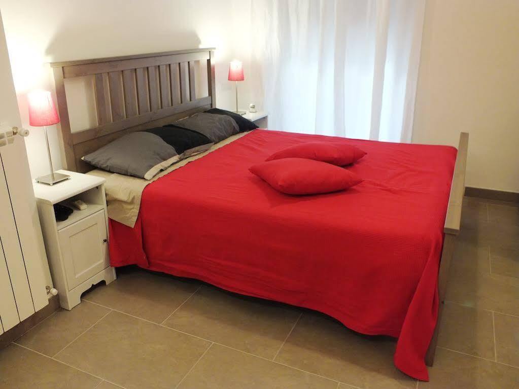 Romantic Holiday Rome B&B ภายนอก รูปภาพ